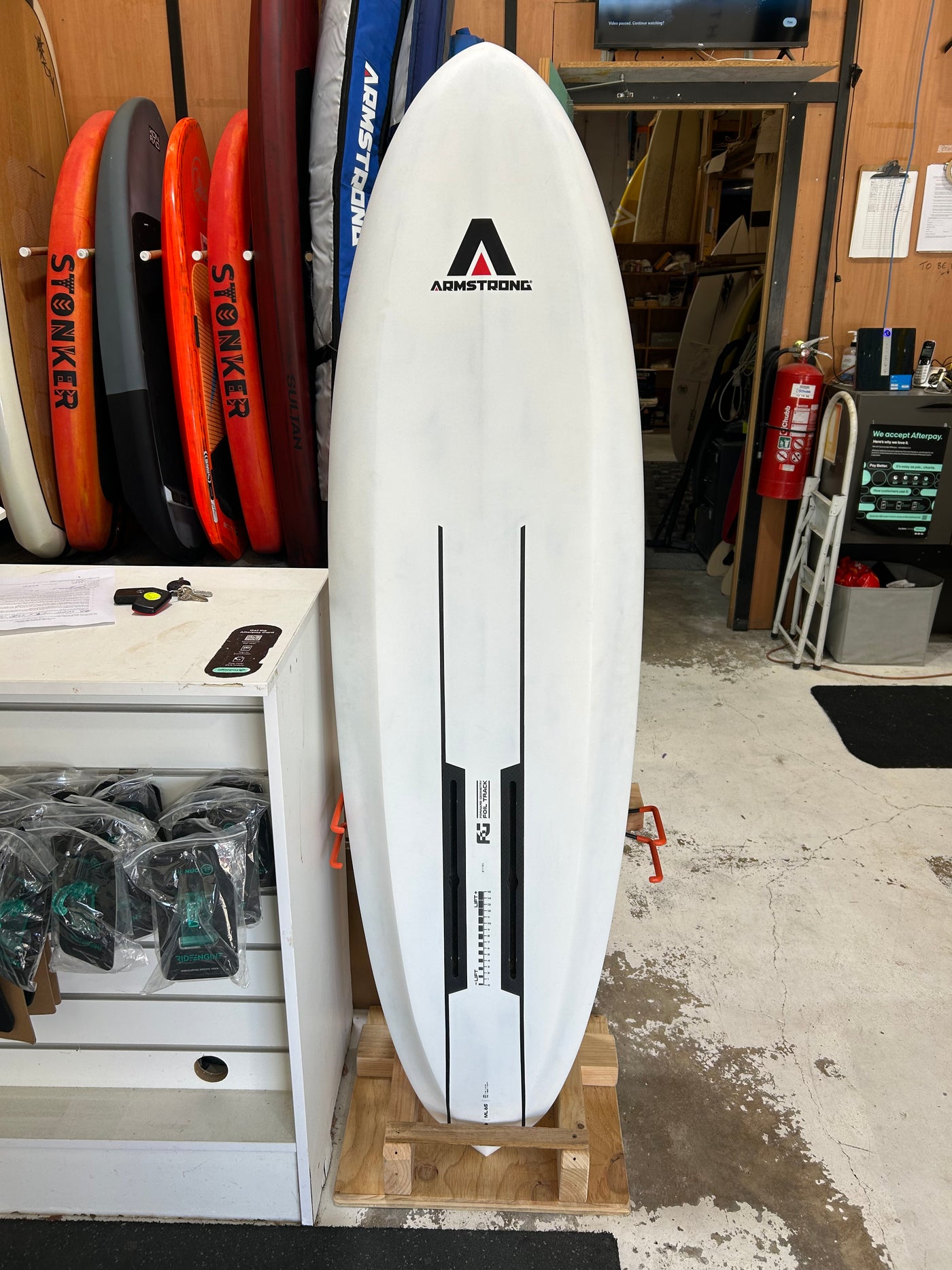 Ex Demo  - Midlength Armstrong 65L Board