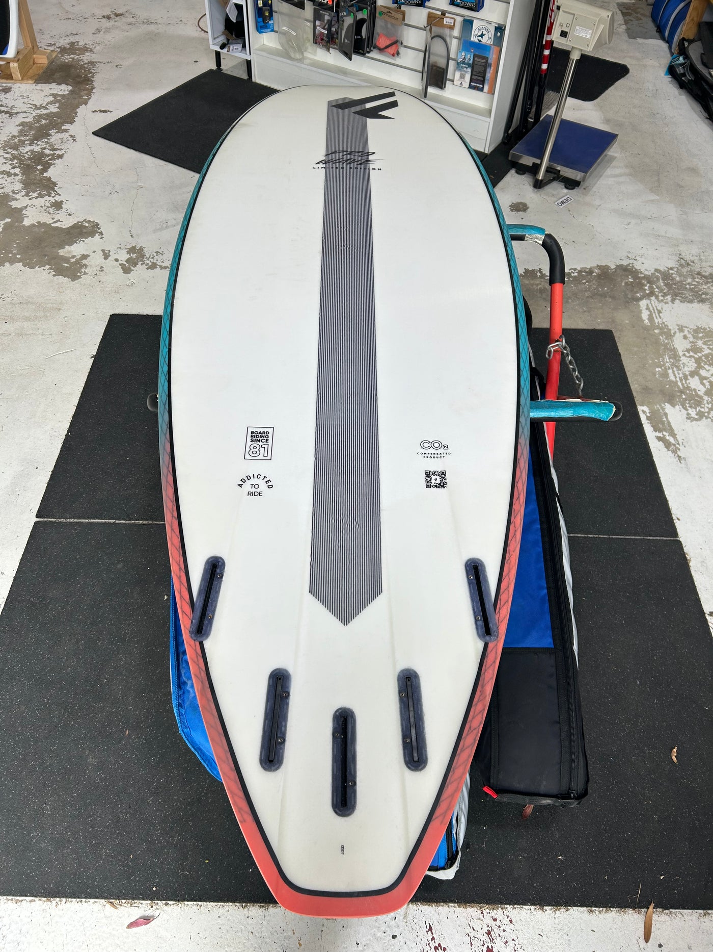 Used - Fanatic Pro Wave SUP 8’8” x 30.5” 121L