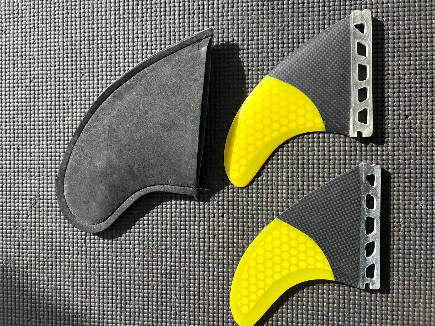 Futures Carbon Twin Fins Homeycomb